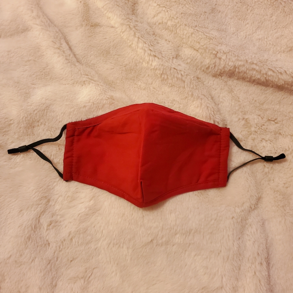 NIB: 2 pack Face Masks😷, Red 🤩 with Black Ear Loops. Adult size